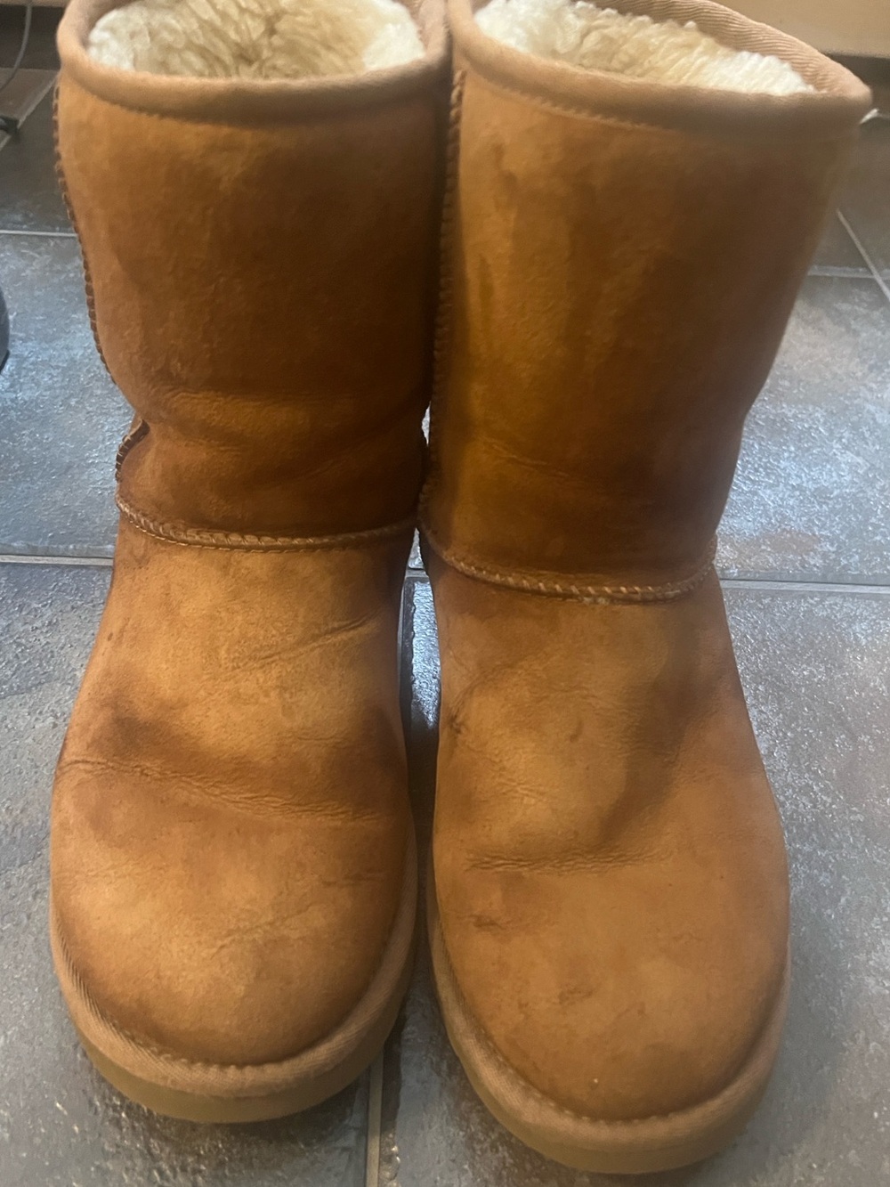 Classic UGG boots in women’s size 7 Chestnut brown cottagecore